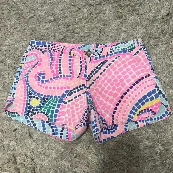 Lilly Pulitzer Pants - Lilly Pulitzer Adie Shorts in Tile Wave | Cotton Button | Colorful | Size 00
